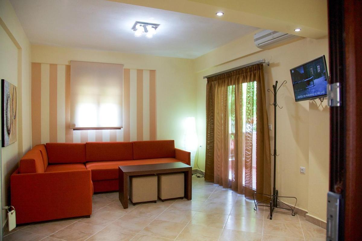 Stamos Apartments And Studios Vourvourou Rom bilde